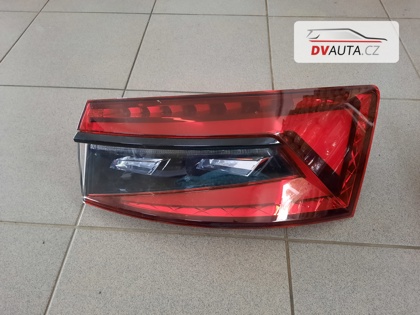 Pravé zadní světlo 3V5945208B